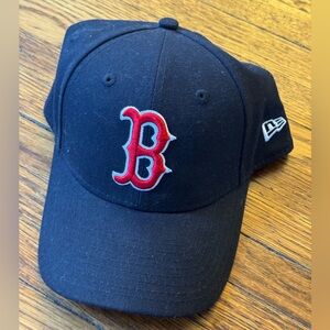 BOSTON REDSOX (New Era) Black Cap with Red Logo